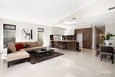 Property photo of 8A Sylverly Grove Caulfield VIC 3162