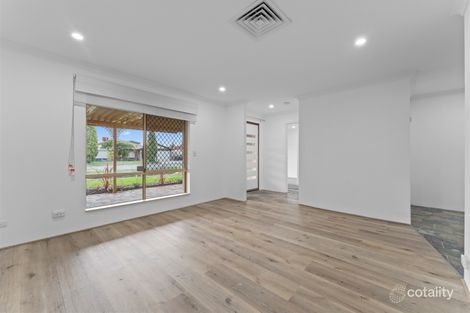 Property photo of 8 Sharpe Close Waikiki WA 6169