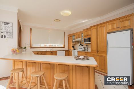 Property photo of 6 Cashel Close Mount Hutton NSW 2290