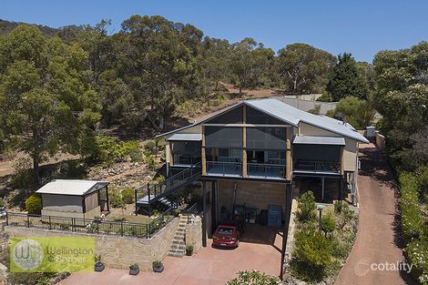 8 Mundanup Cl, Kelmscott, WA 6111