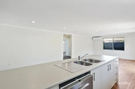 Property photo of 3/21 Fourth Avenue Mandurah WA 6210