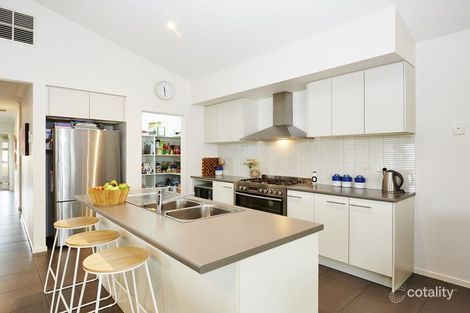 Property photo of 2 Viewrise Walk Craigieburn VIC 3064
