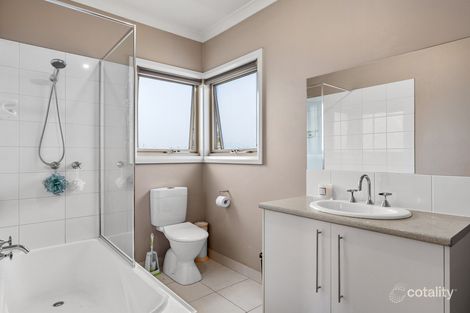 Property photo of 16 Davey Avenue Dromana VIC 3936