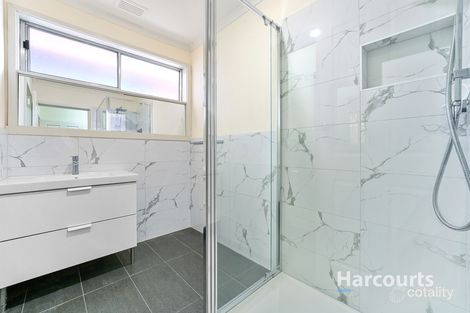 Property photo of 92 Heyington Crescent Noble Park North VIC 3174