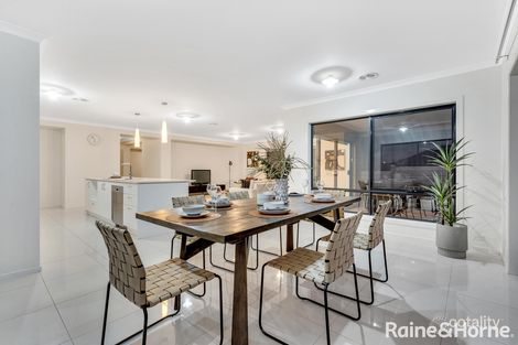 Property photo of 7 Ultimo Road Craigieburn VIC 3064