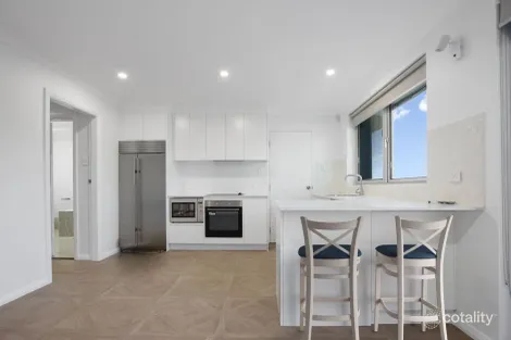 Property photo of 1/13 Entrance Street Lake Illawarra NSW 2528