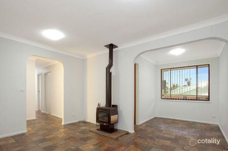 Property photo of 2 Wilga Close Casula NSW 2170