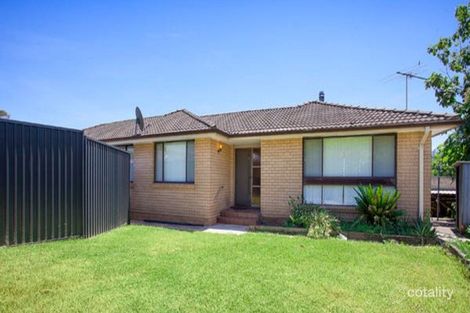 Property photo of 2 Wilga Close Casula NSW 2170