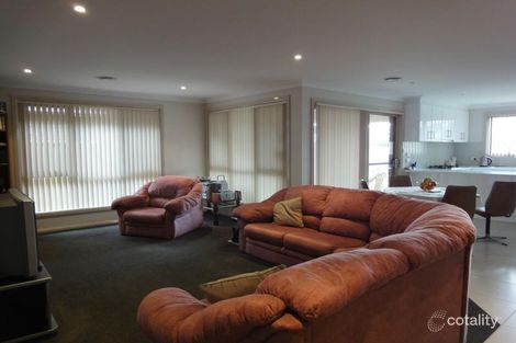 Property photo of 4 Onyx Place Orange NSW 2800