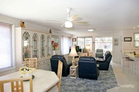Property photo of 28 Moorlan Avenue Killarney Vale NSW 2261