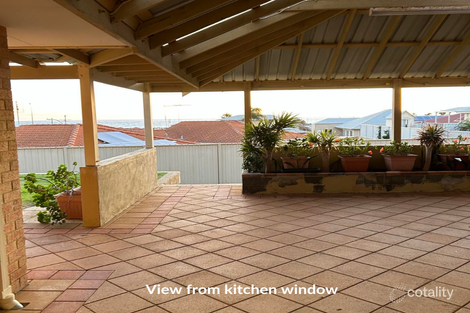 Property photo of 14 Seaview Boulevard Wandina WA 6530