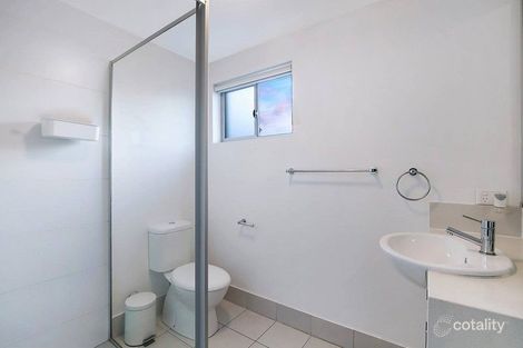 Property photo of 201/24 Rawlins Street Kangaroo Point QLD 4169