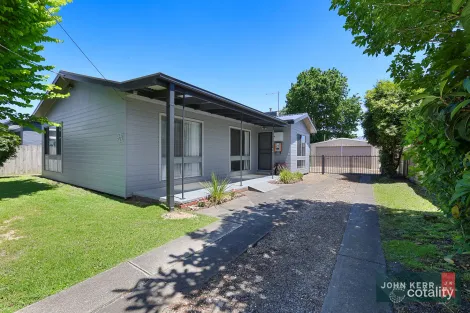 11 Stearman St, Newborough, VIC 3825