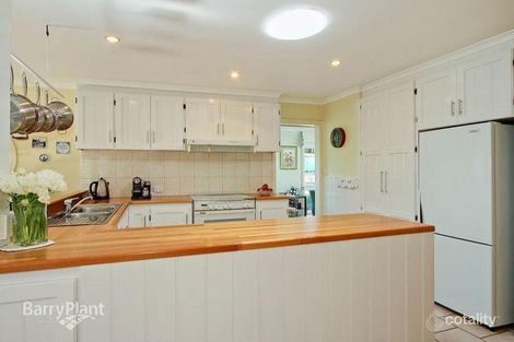 Property photo of 3 Kelso Place Wantirna VIC 3152