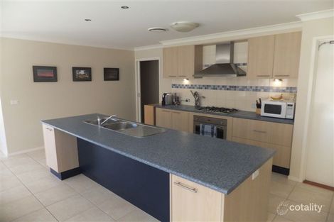 Property photo of 12 Windlass Avenue Mooroopna VIC 3629