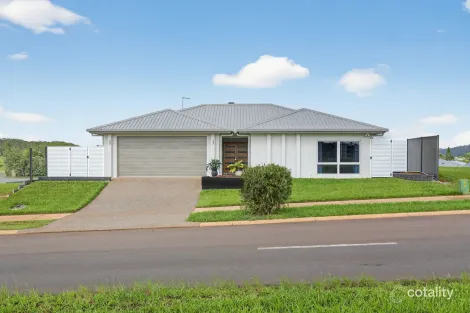 42 TINABURRA DR, YUNGABURRA, QLD 4884