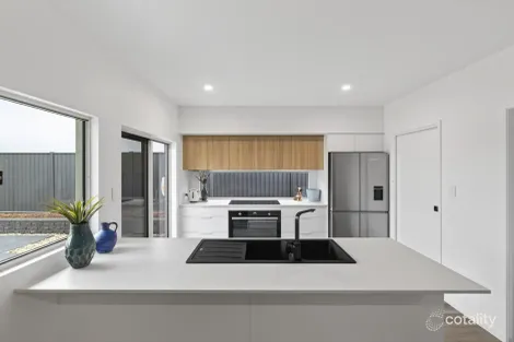 Property photo of 42 Tinaburra Drive Yungaburra QLD 4884