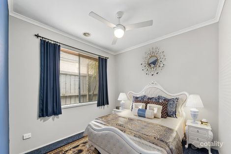 Property photo of 4 St Vincent Place Berwick VIC 3806