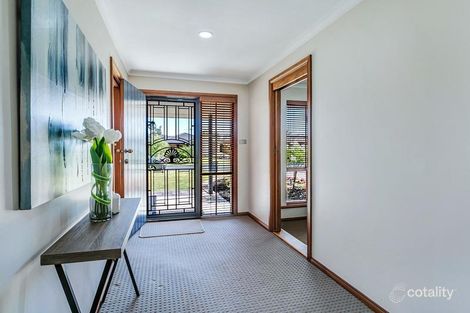 35 Pantowora Dr, Hope Valley, SA 5090