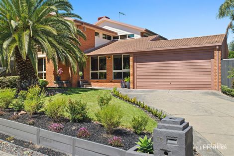 29 Summerhill Park Dr, Mooroolbark, VIC 3138