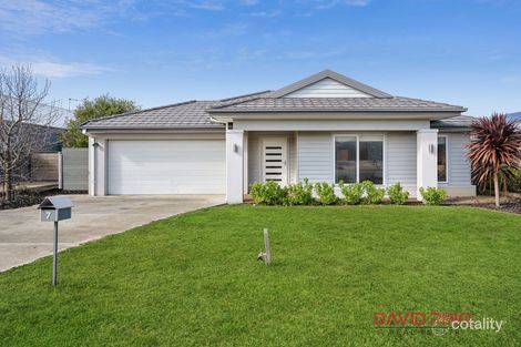 7 Wattle Gr, Riddells Creek, VIC 3431