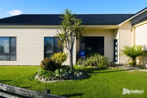 Property photo of 8 Alexandra Road Ulverstone TAS 7315