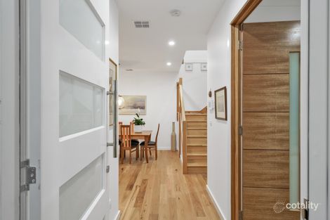 Property photo of 1/9 Outlook Drive Berwick VIC 3806