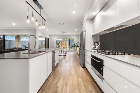 Property photo of 8 Armour Drive Cameron Park NSW 2285