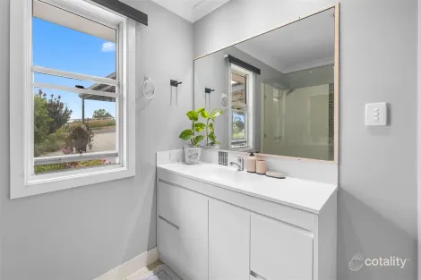 Property photo of 36 Saleyard Road Winya QLD 4515