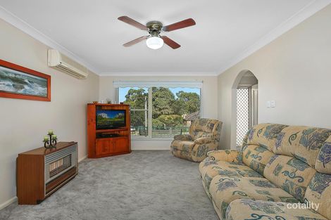 Property photo of 20 Jennifer Crescent Thirroul NSW 2515