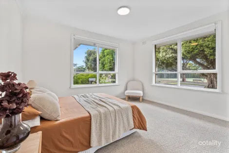 Property photo of 1/17 Hopetoun Avenue Brunswick West VIC 3055