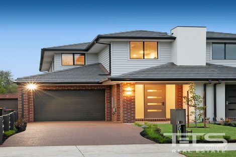 15 Lloyd St, Strathmore, VIC 3041