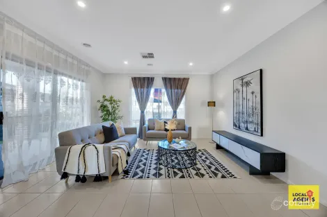 Property photo of 6 Ormiston Crescent Werribee VIC 3030