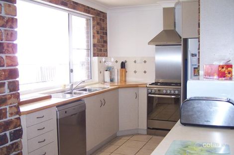 Property photo of 10 The Terrace Hillvue NSW 2340