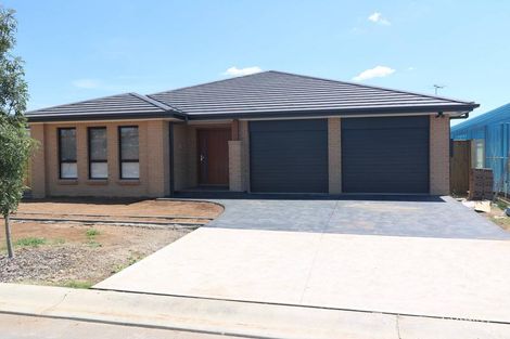 Property photo of 6 Eddington Road Campbelltown NSW 2560