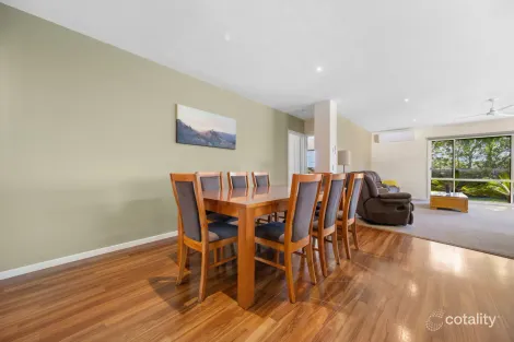 Property photo of 60 Woodland Heath Drive Inverloch VIC 3996