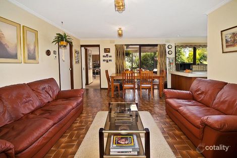 Property photo of 31 Highvale Road Glen Waverley VIC 3150