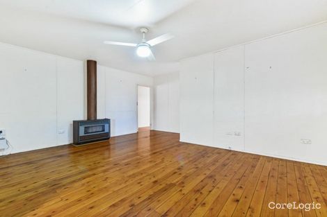 Property photo of 7 Beck Street Mount Lofty QLD 4350