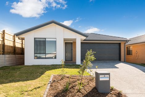 4 Sapphire Cres, Redbank Plains, QLD 4301
