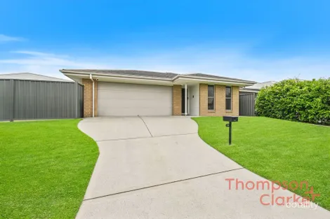 26 Blacksmith St, Cliftleigh, NSW 2321