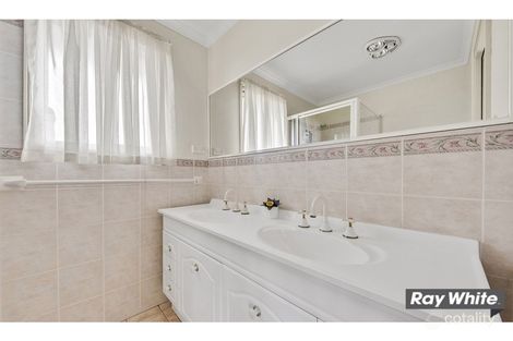 Property photo of 17 Bunduluk Crescent Ngunnawal ACT 2913