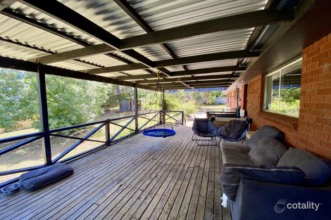 Property photo of 8 Normoyle Crescent Young NSW 2594