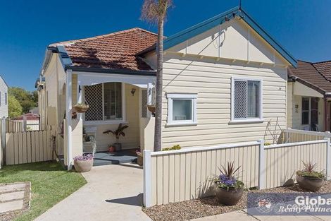 Property photo of 20 Cross Street Mayfield NSW 2304