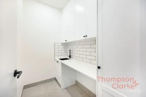Property photo of 19 Caputar Way Lochinvar NSW 2321