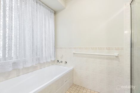 31 Agincourt Cres, Valentine, NSW 2280