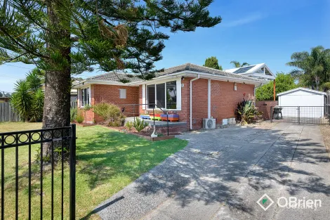 Property photo of 20 Mulberry Crescent Frankston North VIC 3200