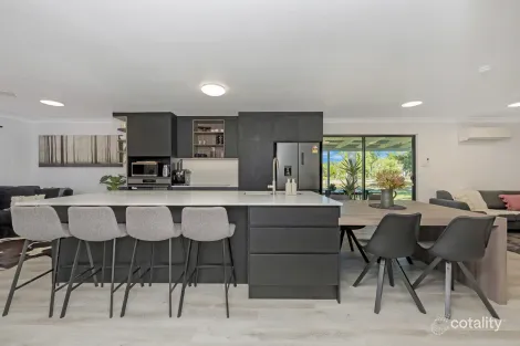 Property photo of 301 Kelso Drive Kelso QLD 4815
