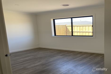 Property photo of 14 Rawson Street Donnybrook VIC 3064