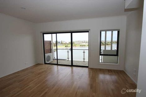 Property photo of 22 Alexander Circuit Craigieburn VIC 3064