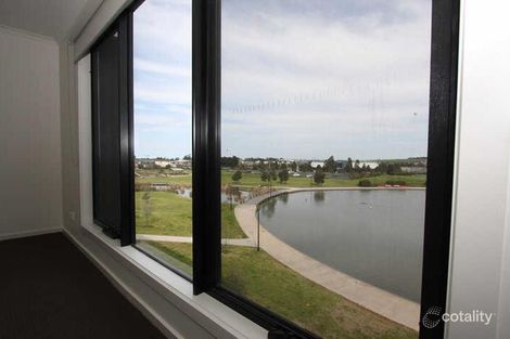 Property photo of 22 Alexander Circuit Craigieburn VIC 3064